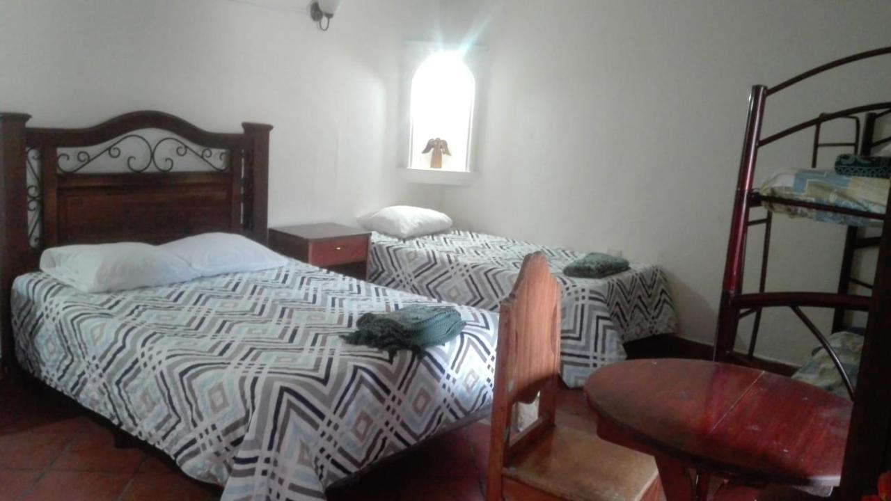 Huellas Hostal Antigua Extérieur photo